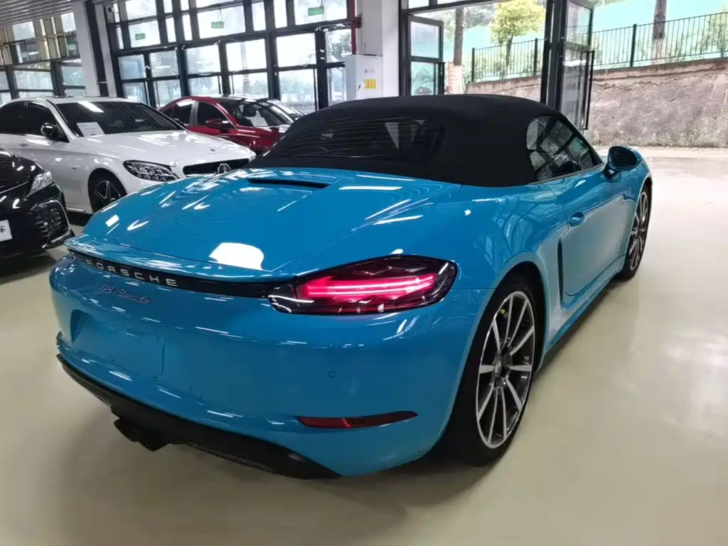 Porsche 718 Boxster 2.0 T