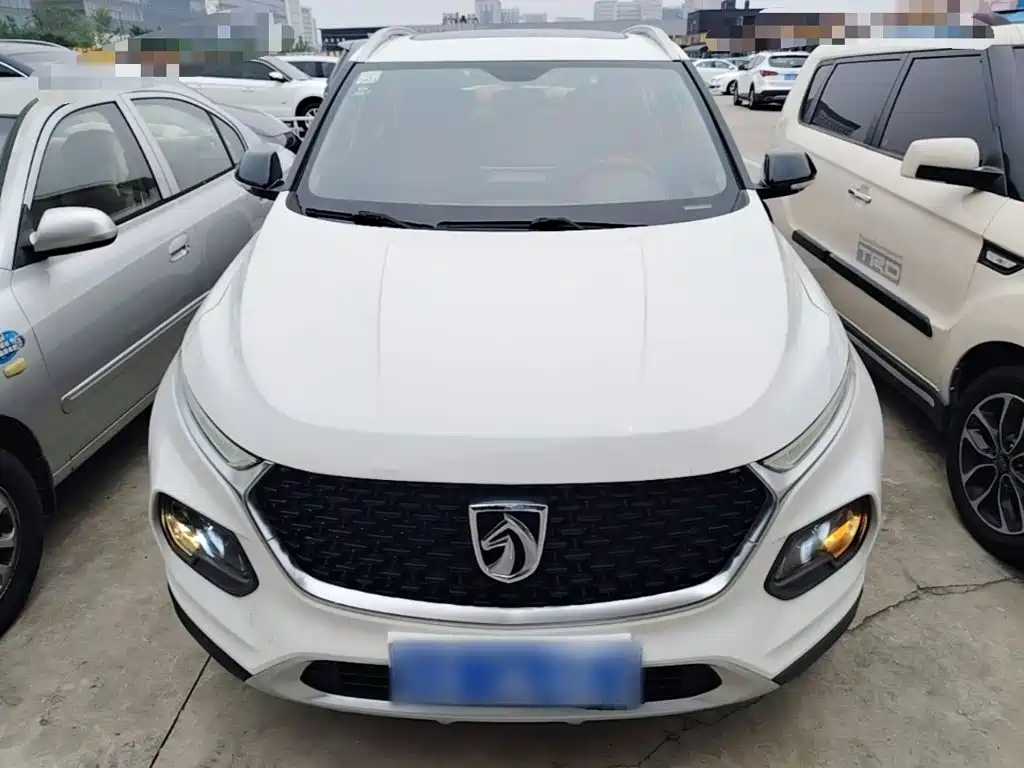 Baojun 510 1.5 L Auto Enjoyment CN-V