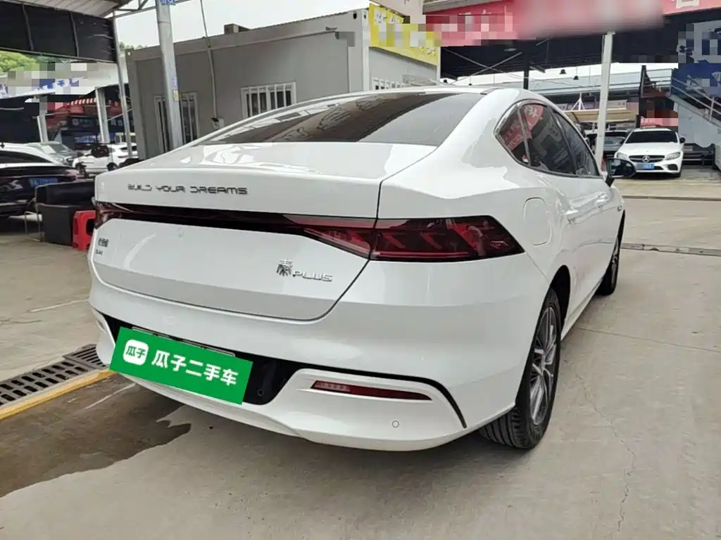 Qin PLUS Champion DM-i 120 KM Transcend