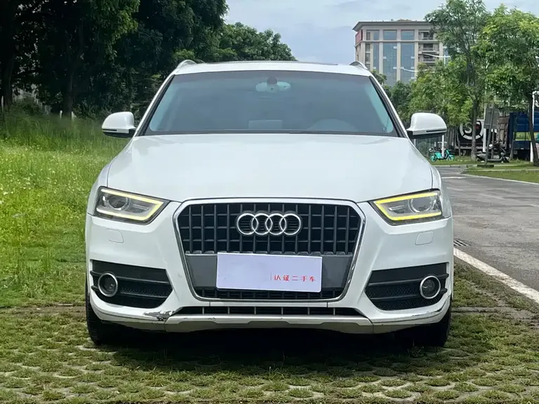 Audi Q3 35 TFSI quattro Tech