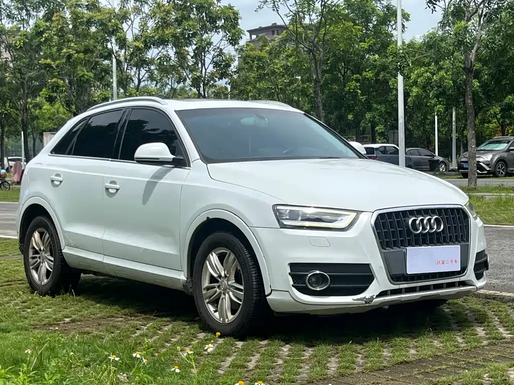 Audi Q3 35 TFSI quattro Tech