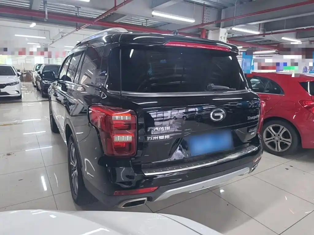 GAC Trumpchi GS8 320 T 2 WD Luxury (7-seat)
