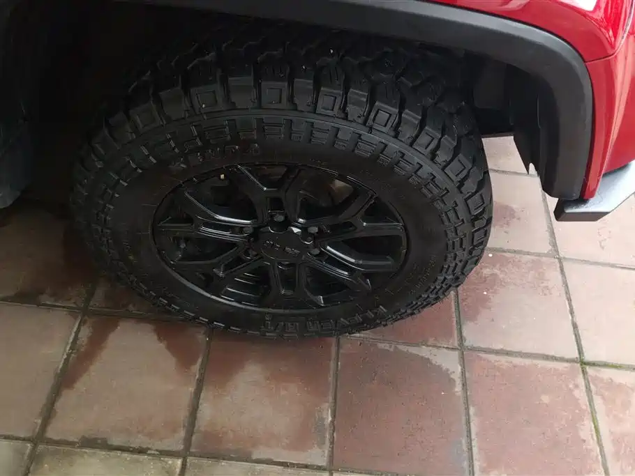 BAIC BJ40 2.0 T Auto 4 WD City Hunter Swordsman