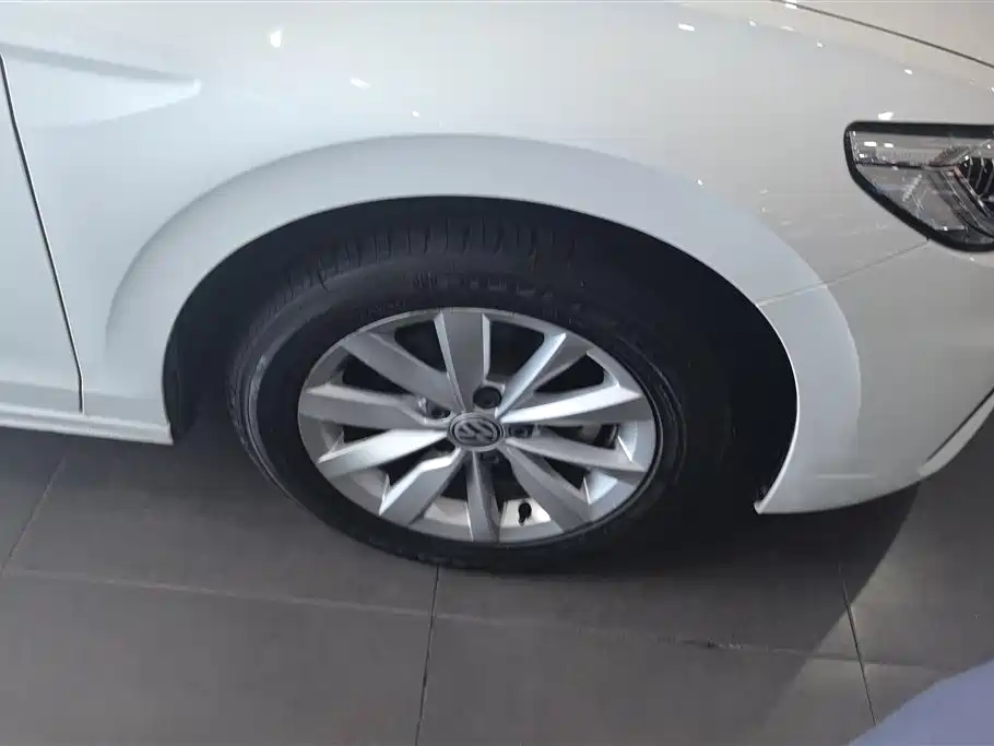 Bora 1.5 L Auto Comfort