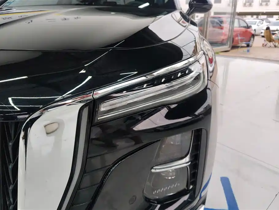 Hongqi H5 1.5 T DCT Connected Flagship Charm