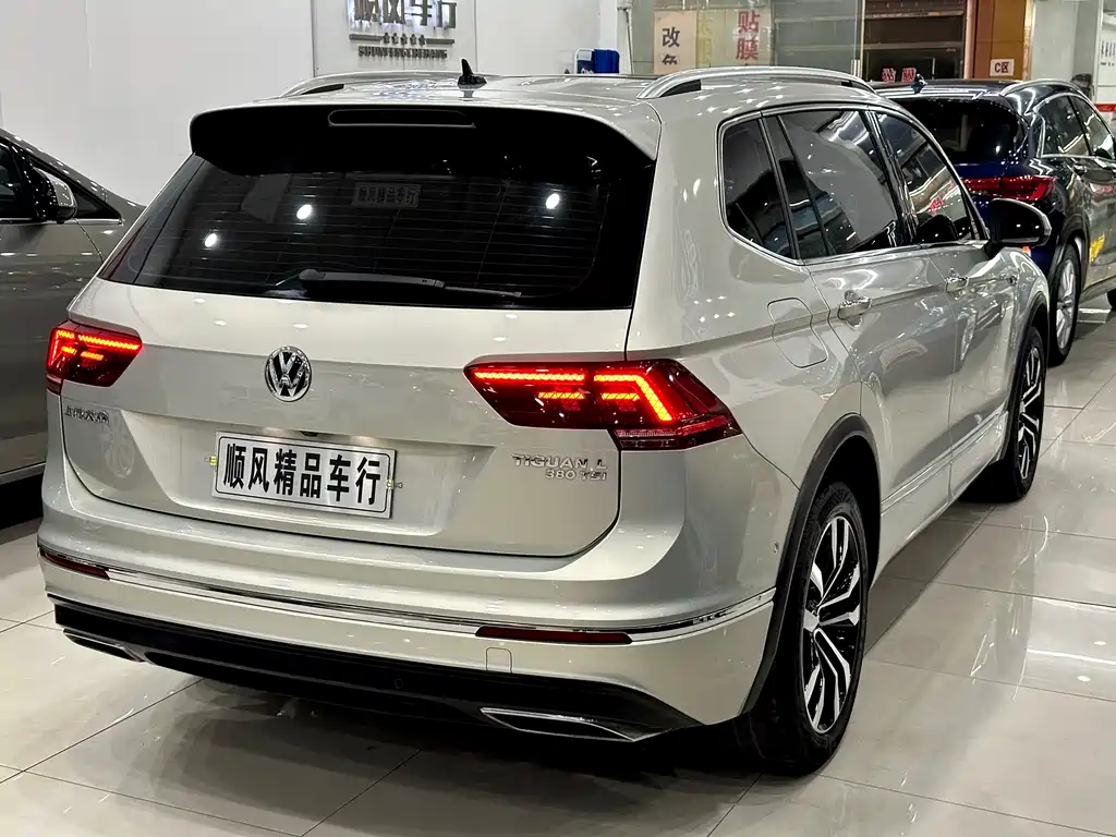 Tiguan L 途观L 2019款 380 TSI 自动四驱R-Line尊崇旗舰版 国V