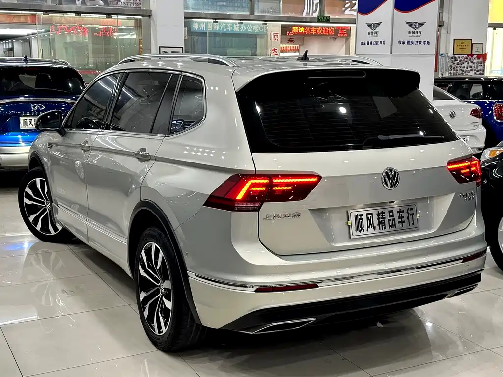 Tiguan L 途观L 2019款 380 TSI 自动四驱R-Line尊崇旗舰版 国V