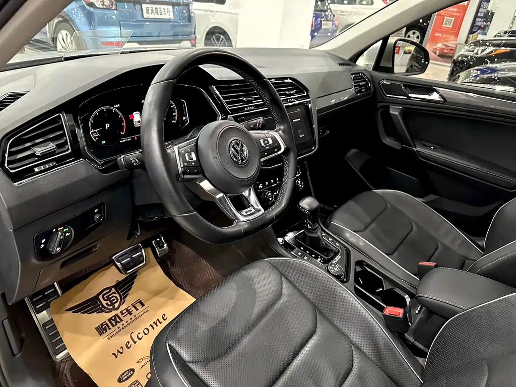 Tiguan L 途观L 2019款 380 TSI 自动四驱R-Line尊崇旗舰版 国V