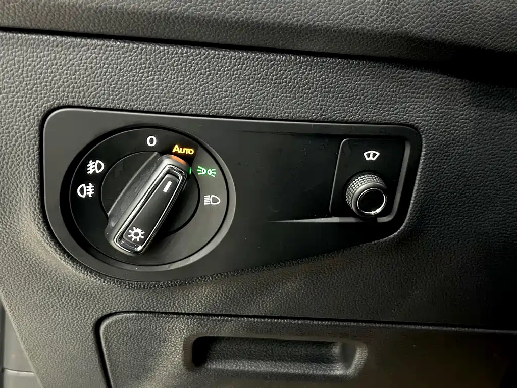 Tiguan L 途观L 2019款 380 TSI 自动四驱R-Line尊崇旗舰版 国V