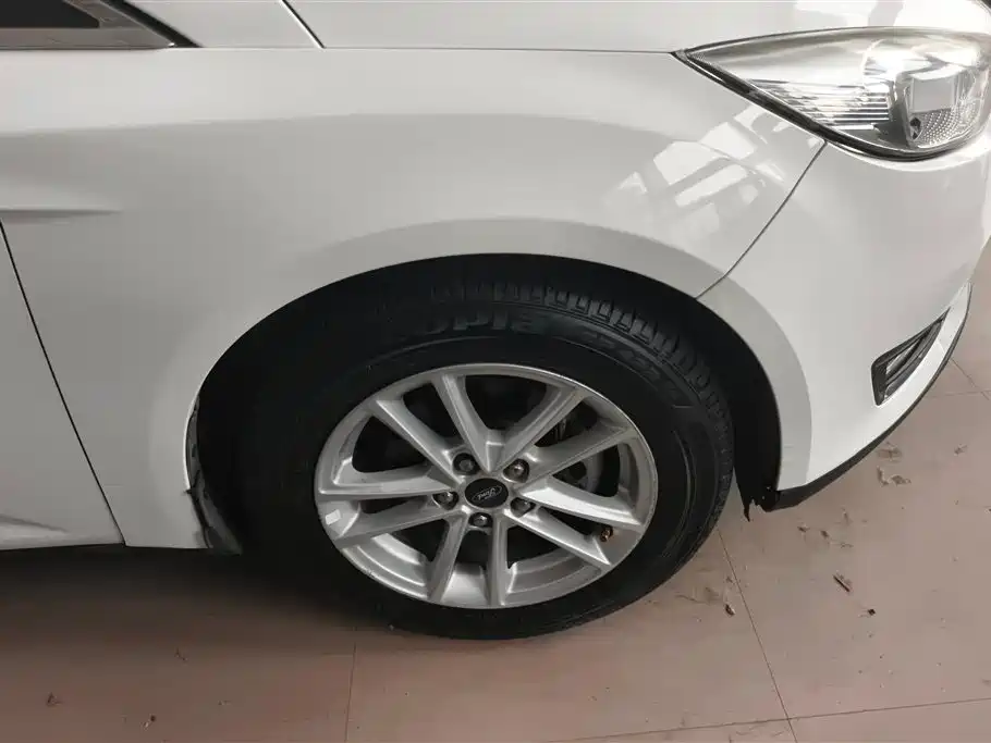 Focus Sedan 1.6 L Auto Style Smart Travel