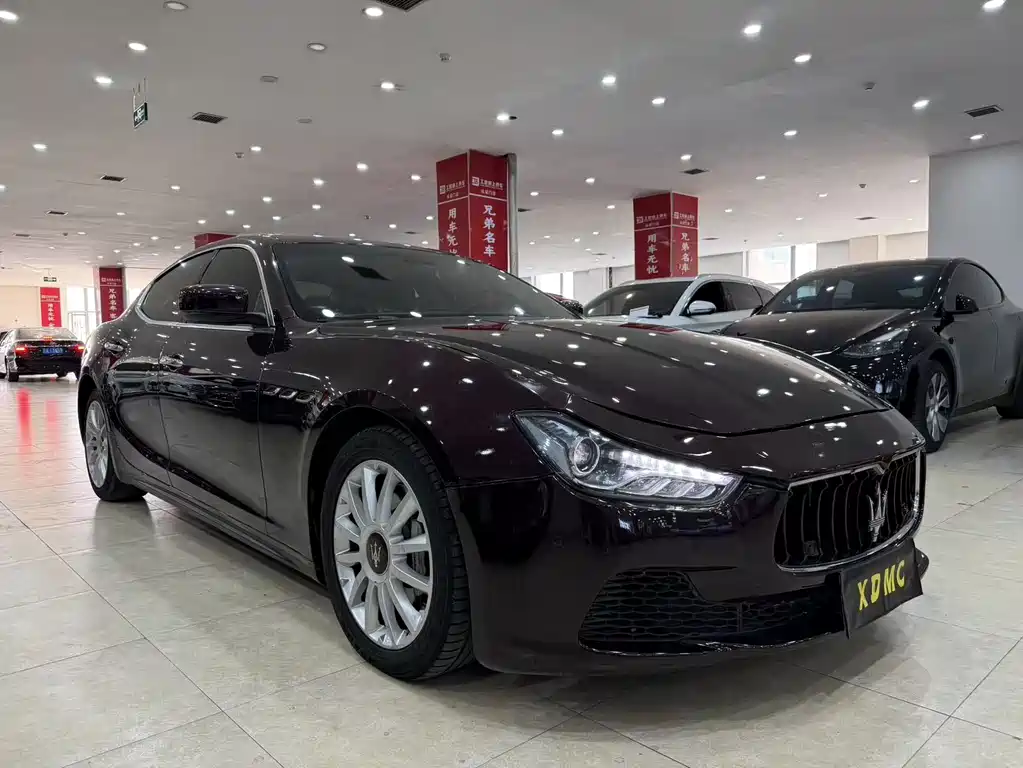 Ghibli 3.0 T Standard