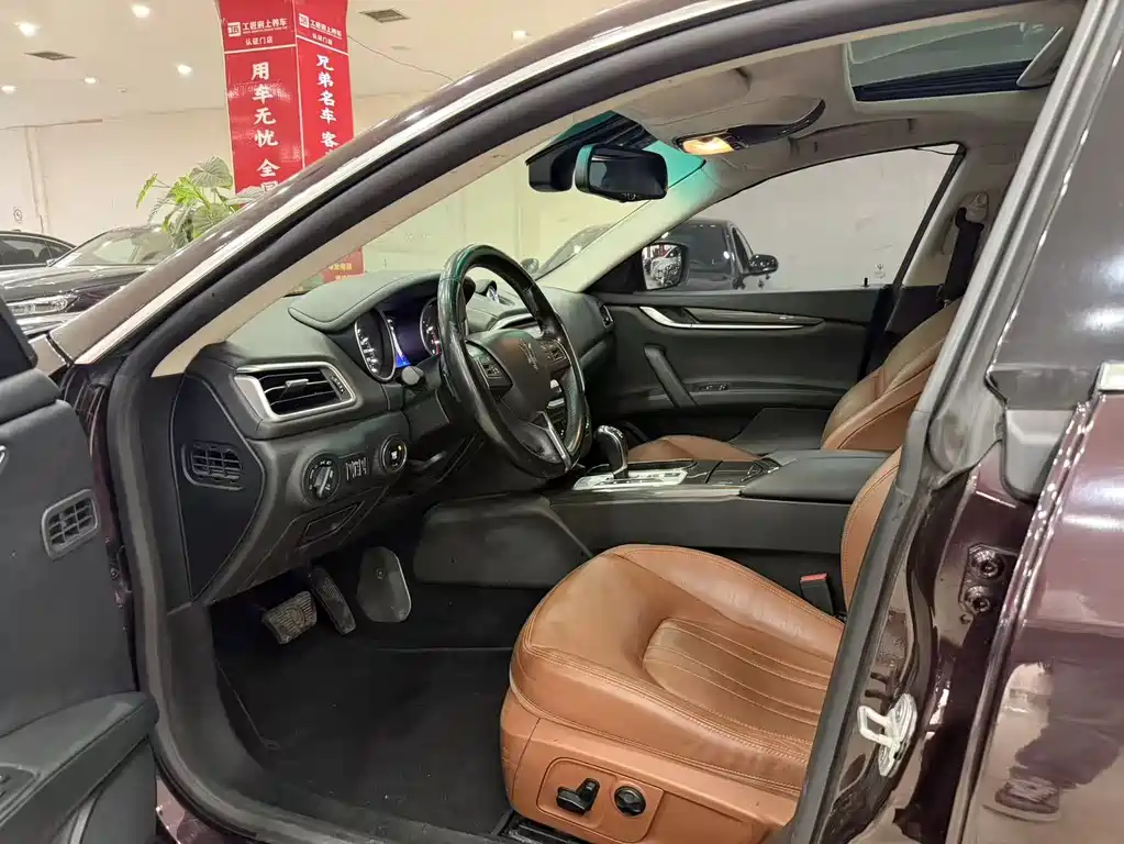 Ghibli 3.0 T Standard