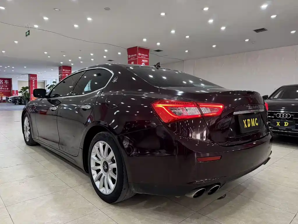 Ghibli 3.0 T Standard