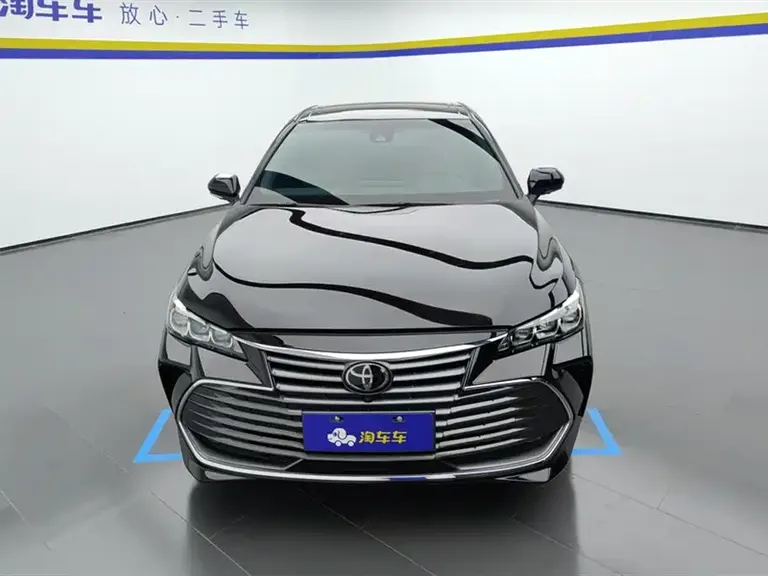 Toyota Avalon 2.0 L XLE Premium CN-VI