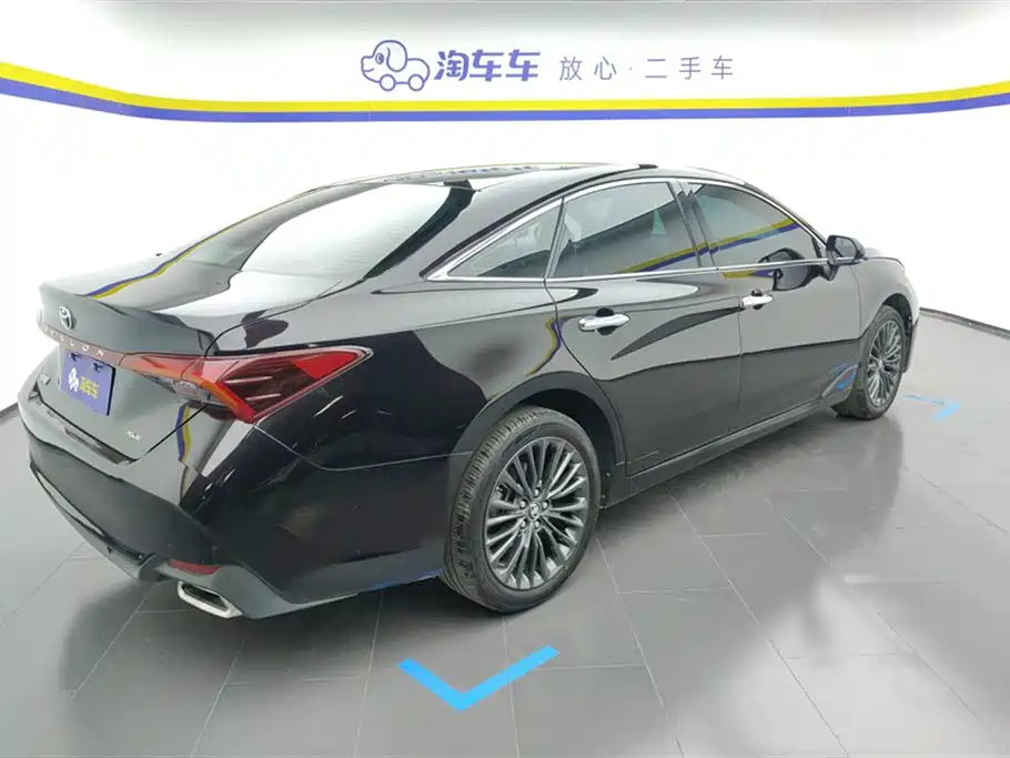 Avalon 2.0 L XLE Premium CN-VI