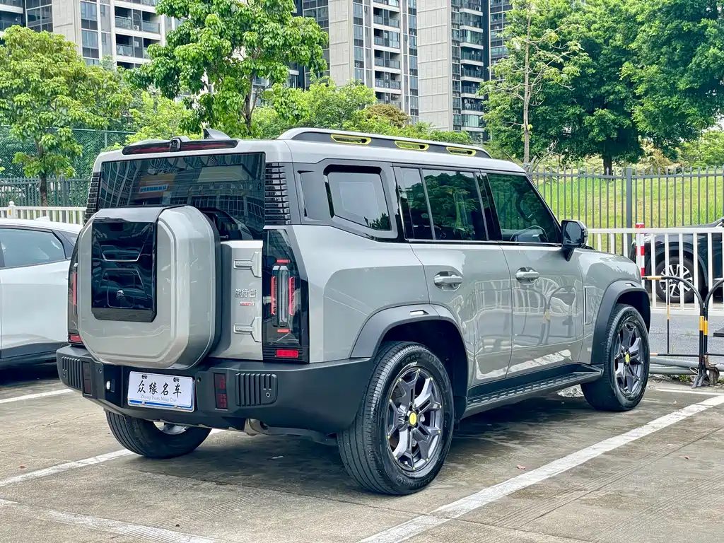 Jetour Traveller 2.0 T 4 WD Cross PRO