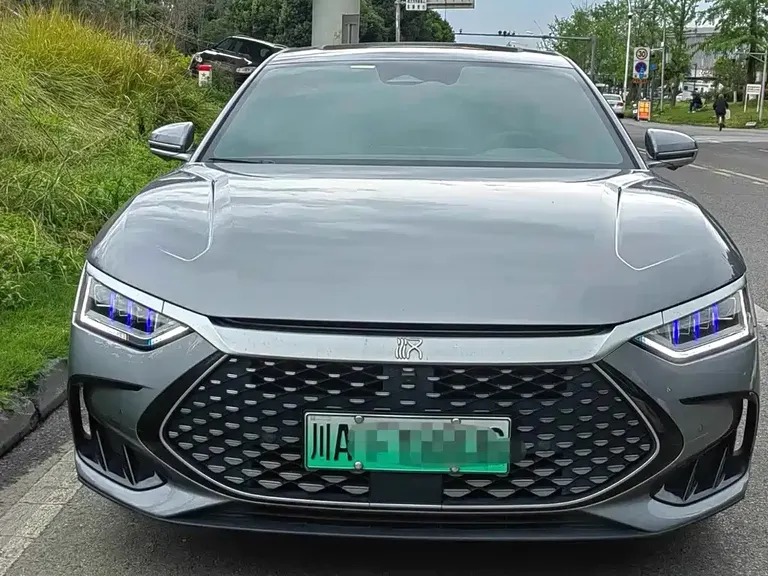 BYD Han DM-i Glory 121 KM Distinguished
