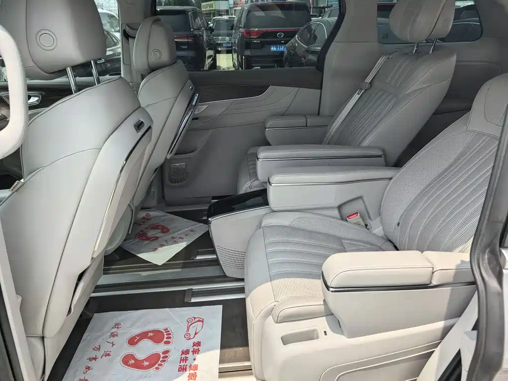 Roewe iMAX8 400 TGI Comfort Enjoyment