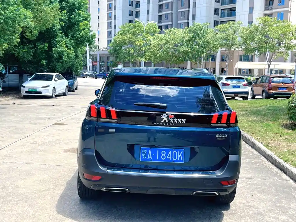 Peugeot 5008 380 THP 7-seat Luxury