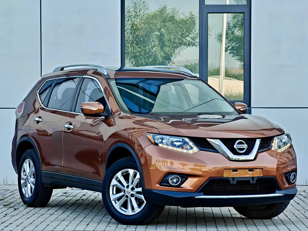X-Trail 2.5 L CVT Luxury 4 WD
