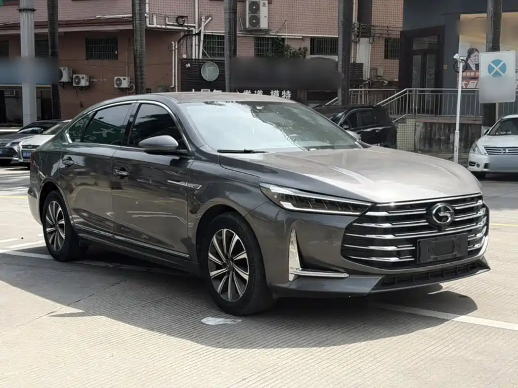 GAC Trumpchi GA8 390 T Distinguished