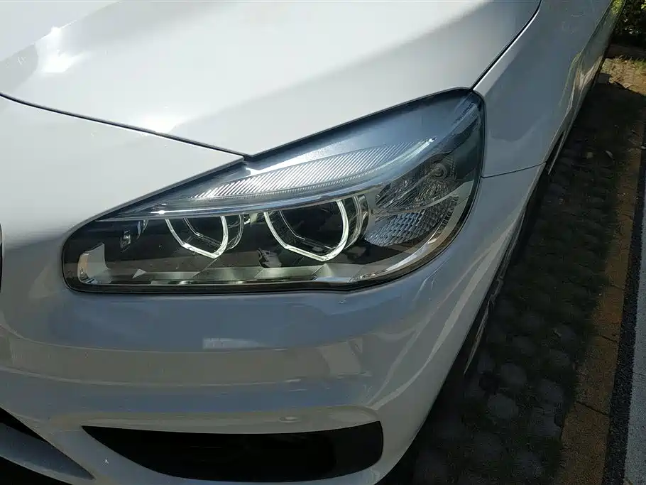 BMW 2 Series Active Tourer 218 i Leading