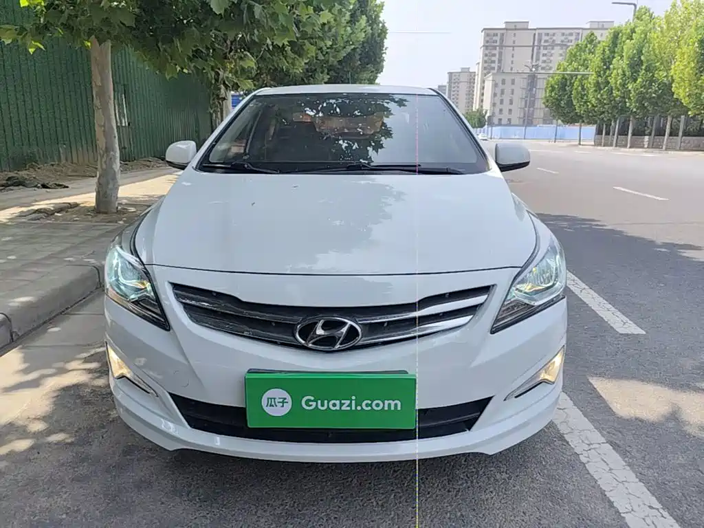 Accent 1.4 L Auto Intelligent GLS