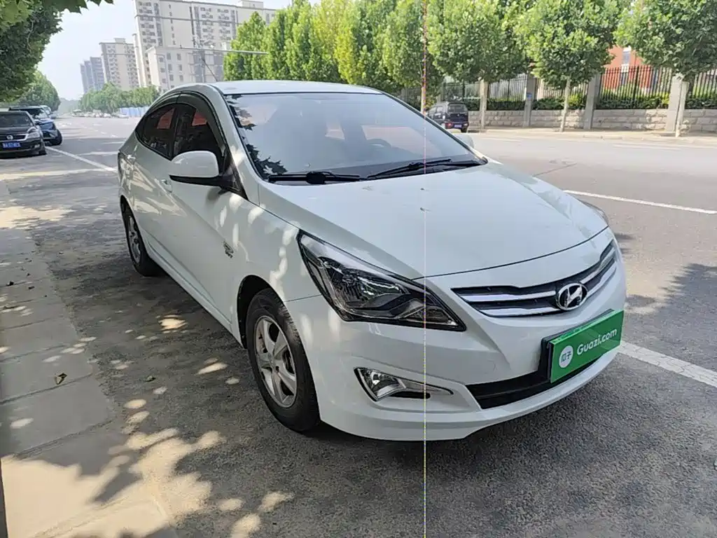 Accent 1.4 L Auto Intelligent GLS