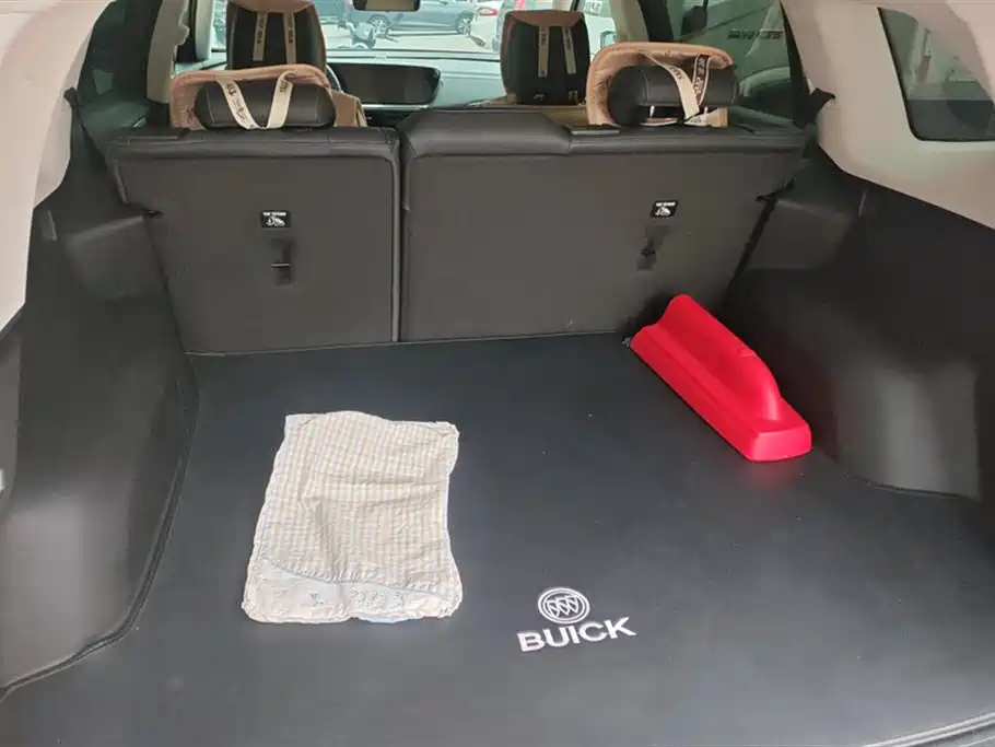 Envision Plus Envision Plus 28 T 2 WD Platinum