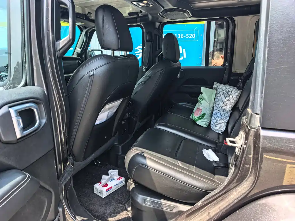 Wrangler NEV 牧马人新能源 2021款 2.0 T 撒哈拉美规版