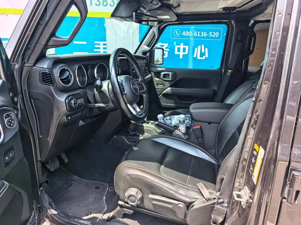 Wrangler NEV 牧马人新能源 2021款 2.0 T 撒哈拉美规版