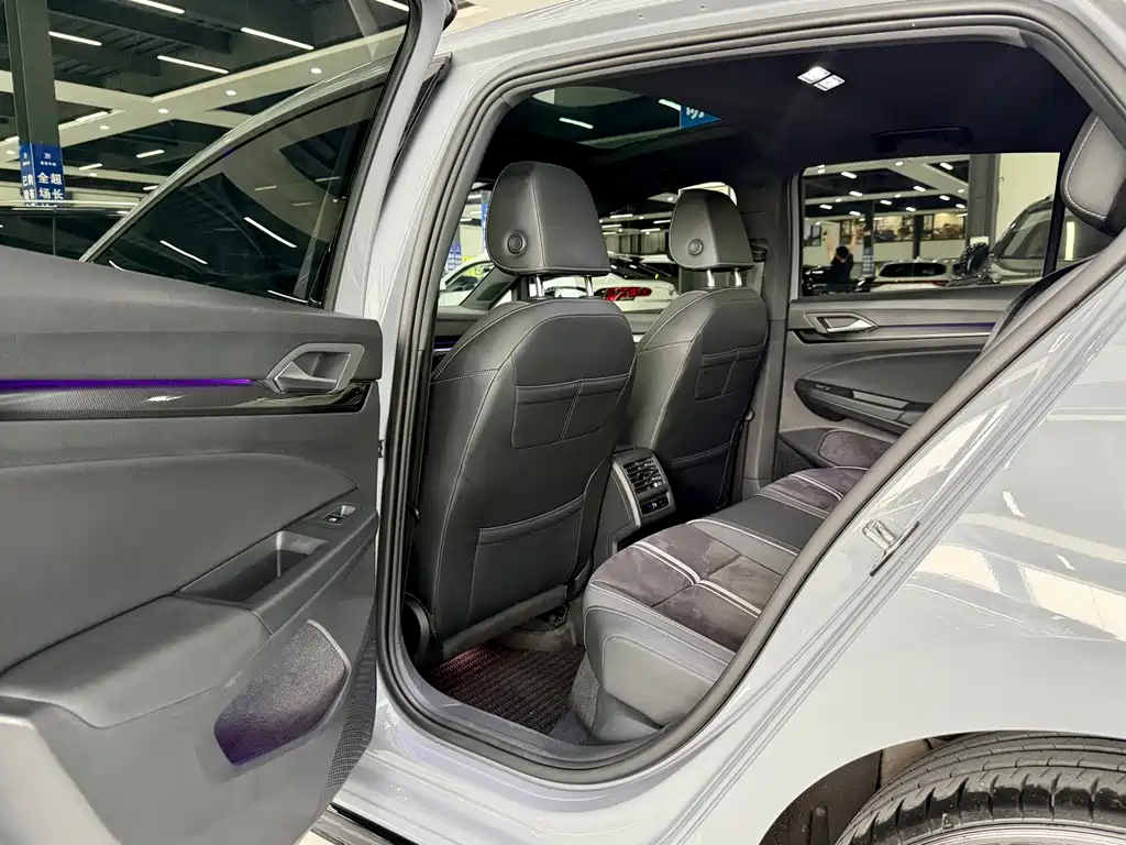 Golf 280 TSI DSG R-Line Lite