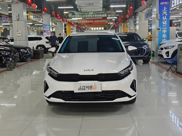 Kia K3 起亚K3 2023款 1.5 L CVT舒适版