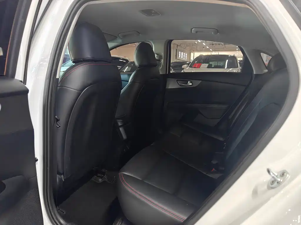 Kia K3 起亚K3 2023款 1.5 L CVT舒适版