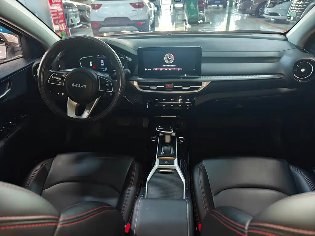 Kia K3 起亚K3 2023款 1.5 L CVT舒适版