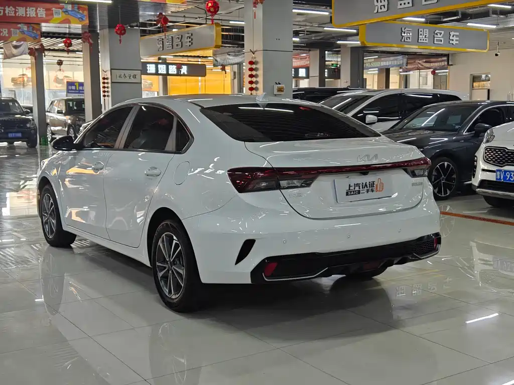 Kia K3 起亚K3 2023款 1.5 L CVT舒适版