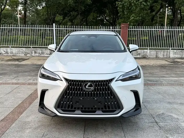 Lexus NX 260 FWD Creative Speed