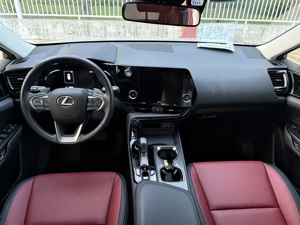 Lexus NX 260 FWD Creative Speed