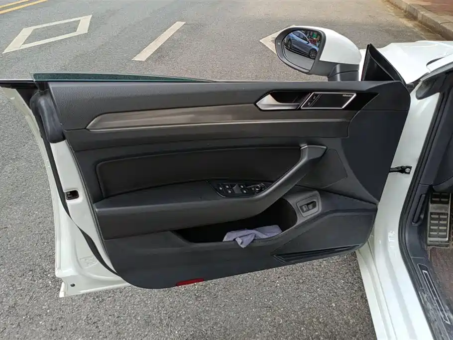 VW CC 一汽-大众CC 2019款 330 TSI 华颜版 国V