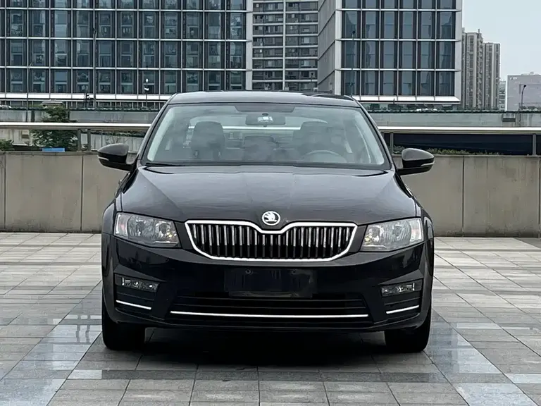 Skoda Octavia 1.6 L Auto Creation