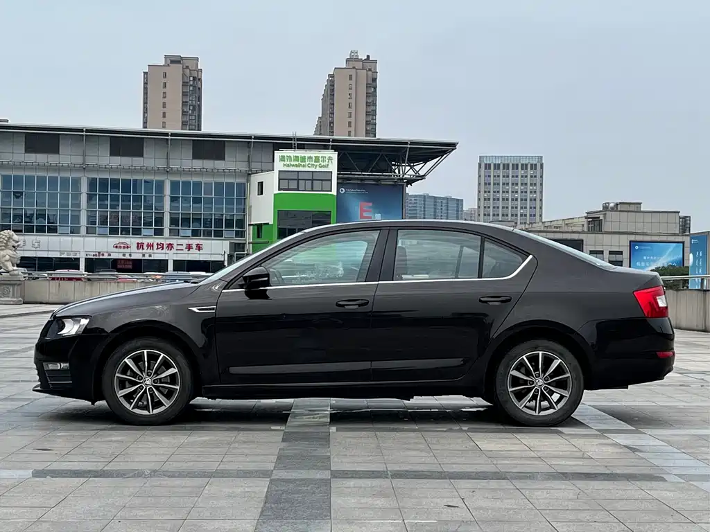 Octavia 1.6 L Auto Creation