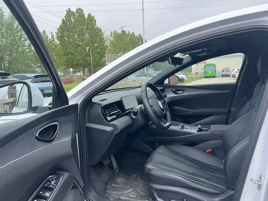 Seal 06 DM-i Smart Drive 120 KM Premium