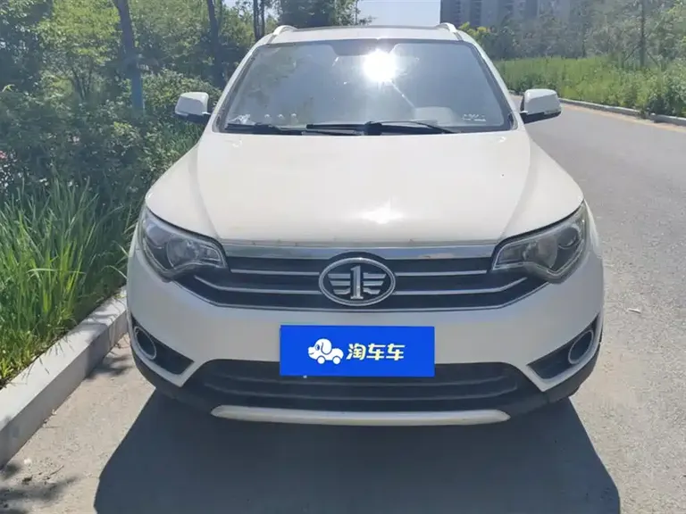 FAW Senya R7 森雅R7 2017款 1.6 L 手动豪华型