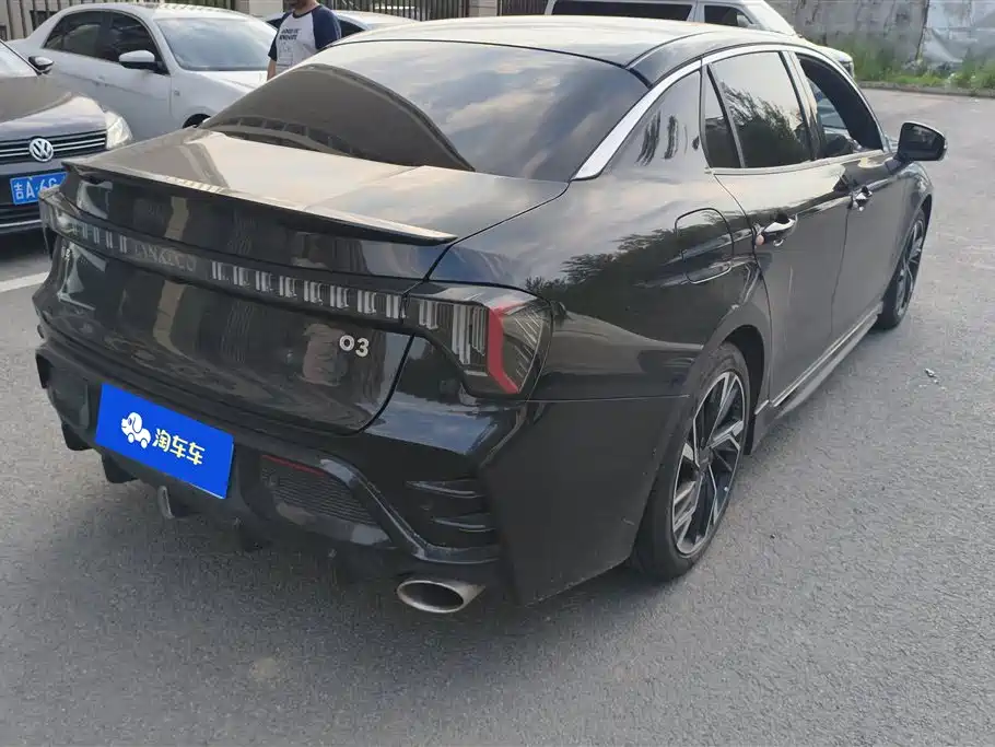 Lynk & Co 03 1.5 TD DCT Power Pro