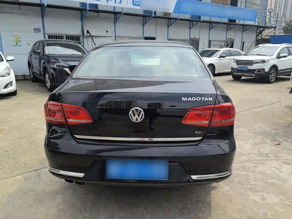 Magotan 1.8 TSI Smart Enjoyment Leading