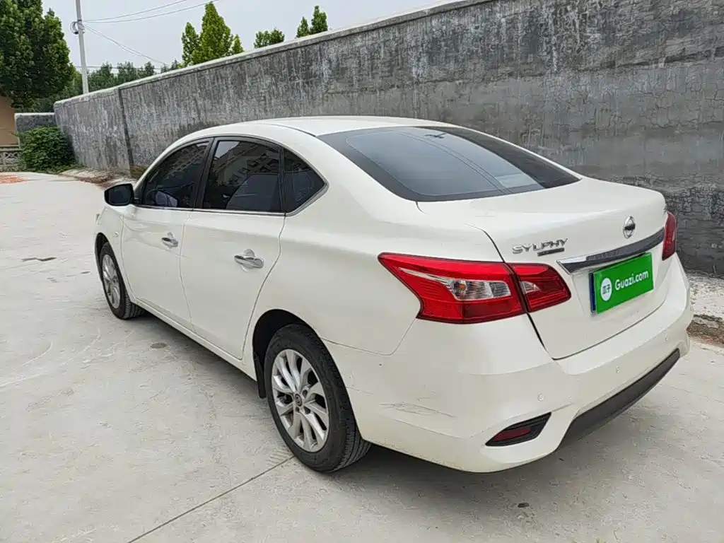Sylphy Classic 1.6 XE CVT Comfort