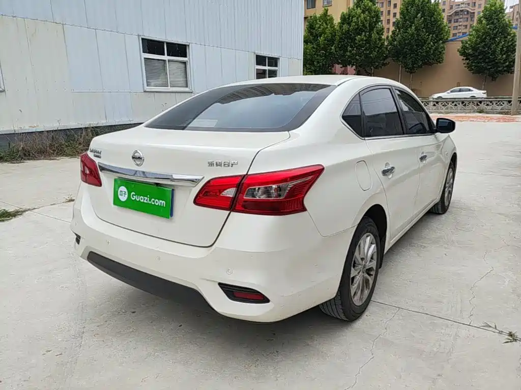 Sylphy Classic 1.6 XE CVT Comfort