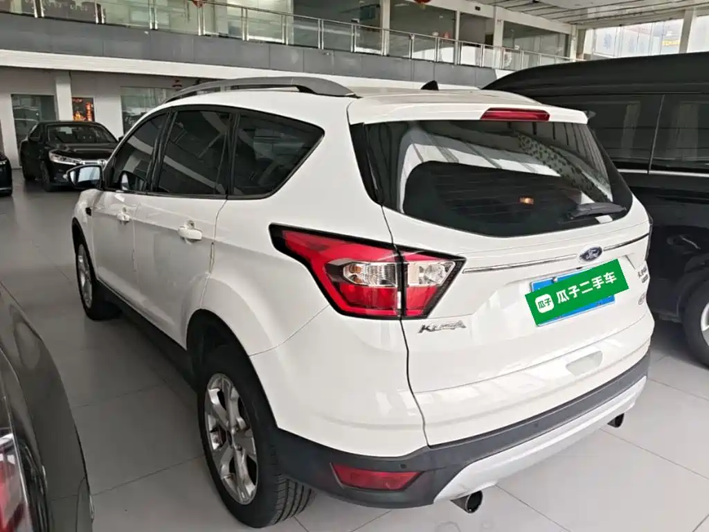Kuga EcoBoost 180 2 WD