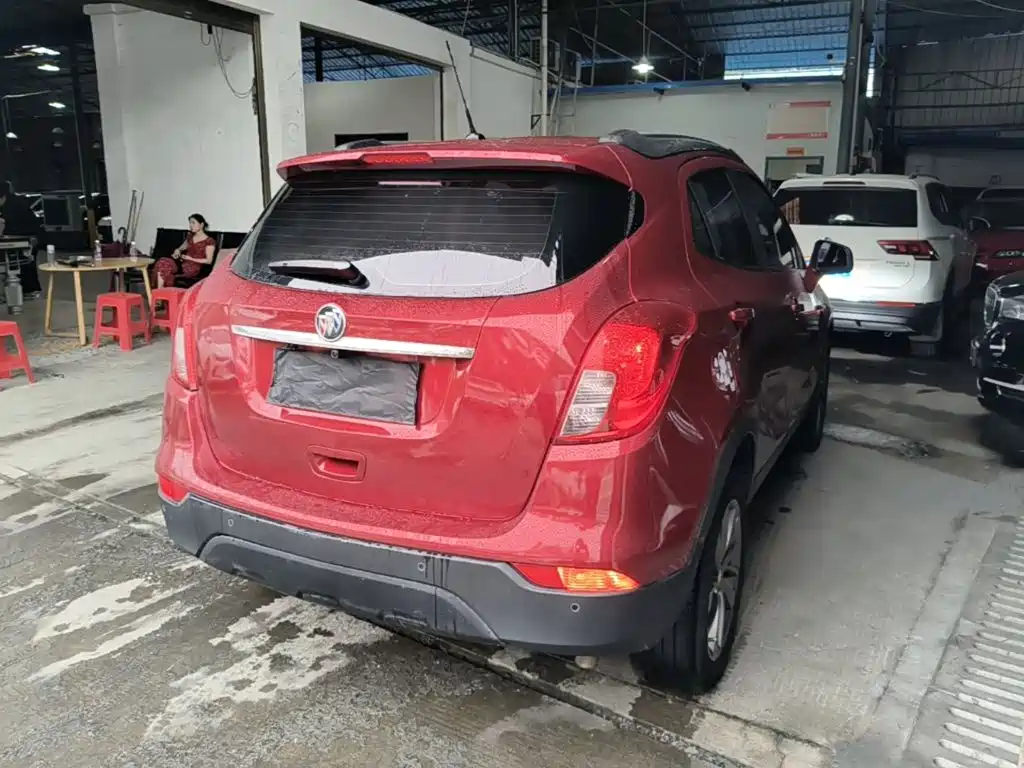 Encore 18 T Auto 2 WD Urban Leading