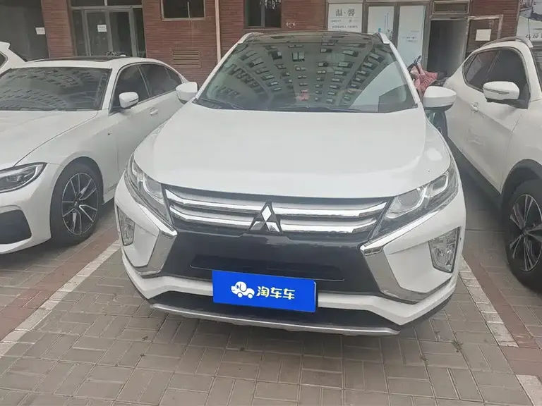 Mitsubishi Eclipse Cross 1.5 T CVT 2 WD Dream CN-VI
